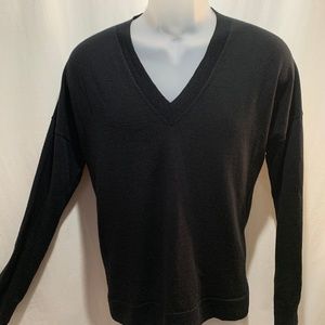J Crew Mens Long Sleeve V Neck Solid Black Sweater
